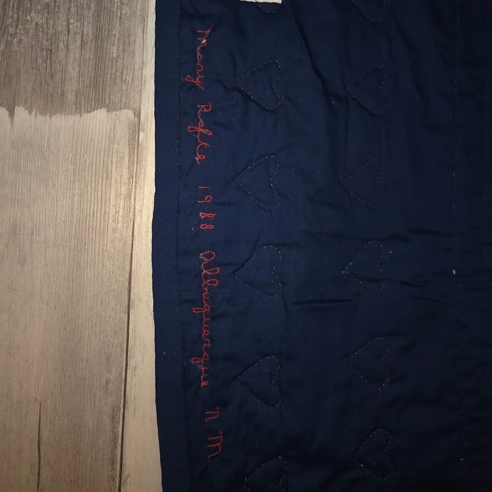 Vintage 1988‎ Handmade Teddy Bear Heart Baby Quilt NM State Fair Winner 36x36